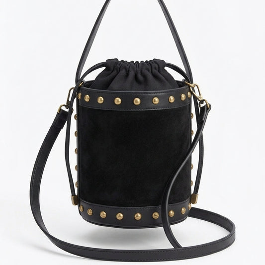 Mala com tachas